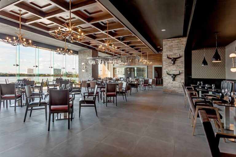 hunter-steakhouse (1)