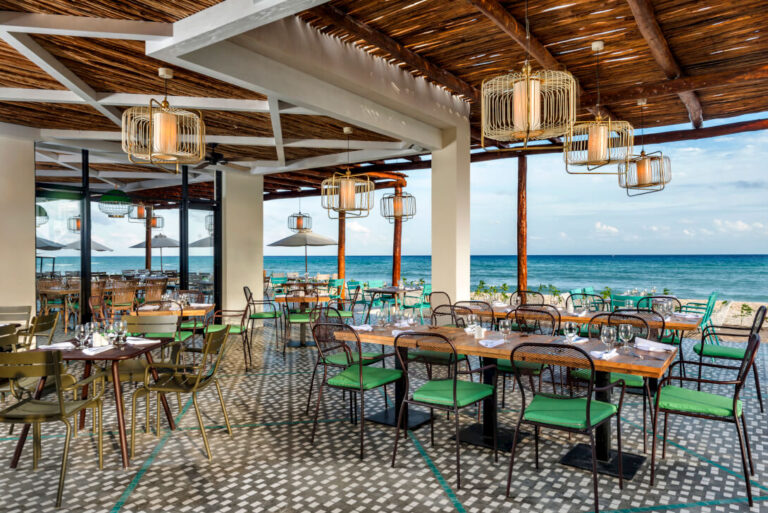 OceanRivieraParadise_02006