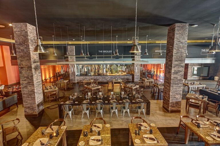 hunter-steakhouse-authentic